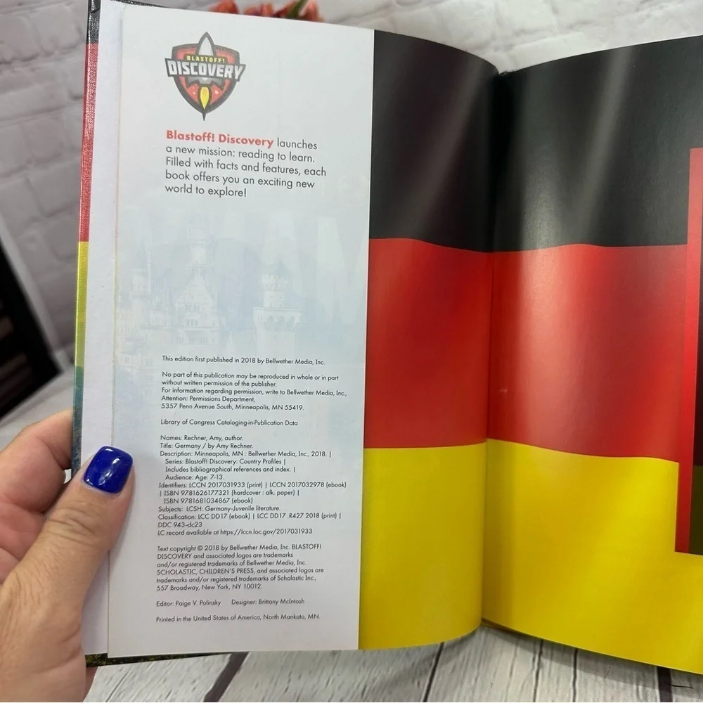 Scholastic 2018 Germany Country Profiles Book -hard cover blastoff discovery